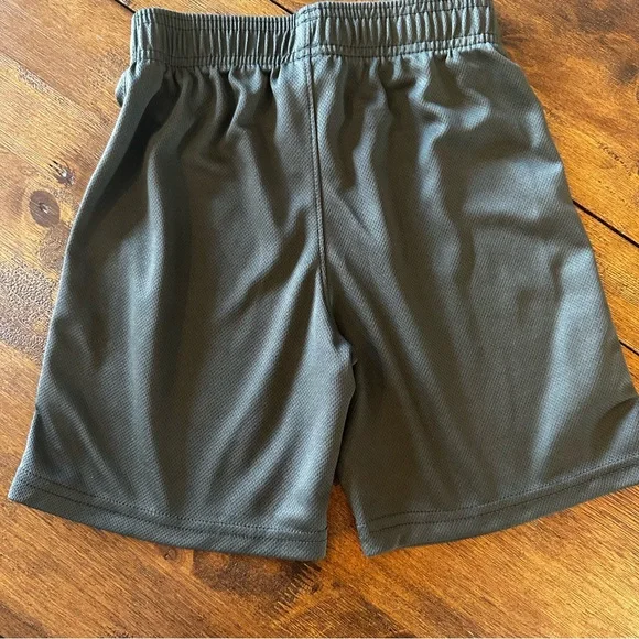 Under Armour Freedom Outfit - Picture 3 of 9